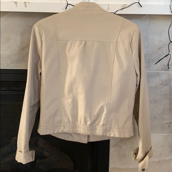 Tan jacket - Picture 3 of 3